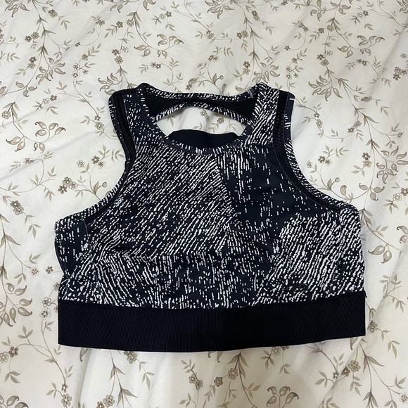 Champion Sports Bra - Picture 1 of 3